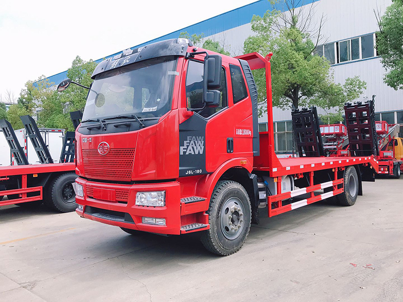 國(guó)六解放J6單橋平板運(yùn)輸車